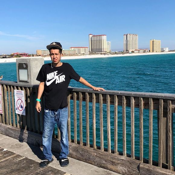 Meet your Posher, David - Picture 1 of 1